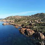 Domu Bonora - Relax Among Red Rocks And Pool Costa Paradiso