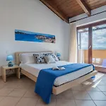 Domu Bonora - Relax Among Red Rocks And Pool Appartement *