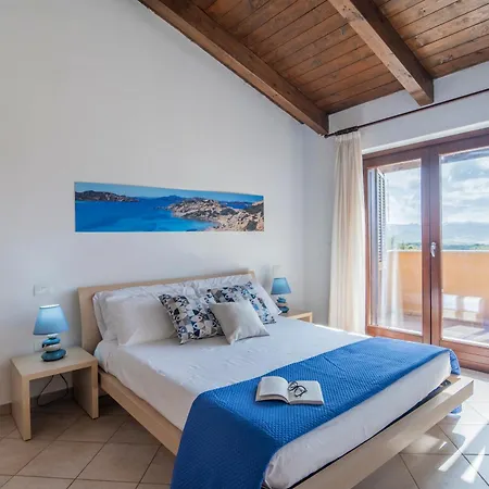 Domu Bonora - Relax Among Red Rocks And Pool