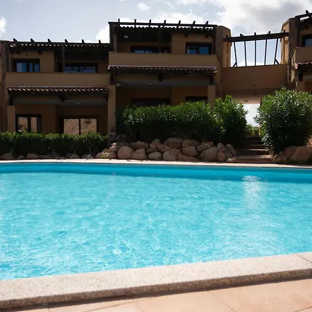 Apartment Domu Bonora - Relax Among Red Rocks And Pool Costa Paradiso
