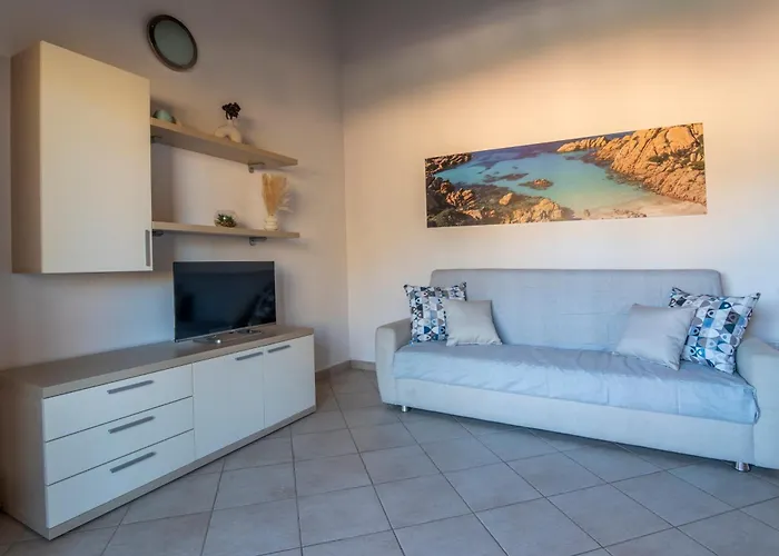 Domu Bonora - Relax Among Red Rocks And Pool